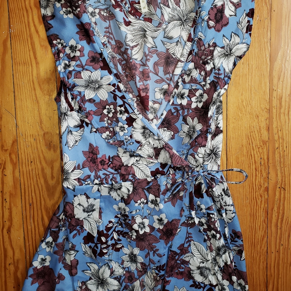 Japna Sleeveless Floral Wrap-Tie Blouse